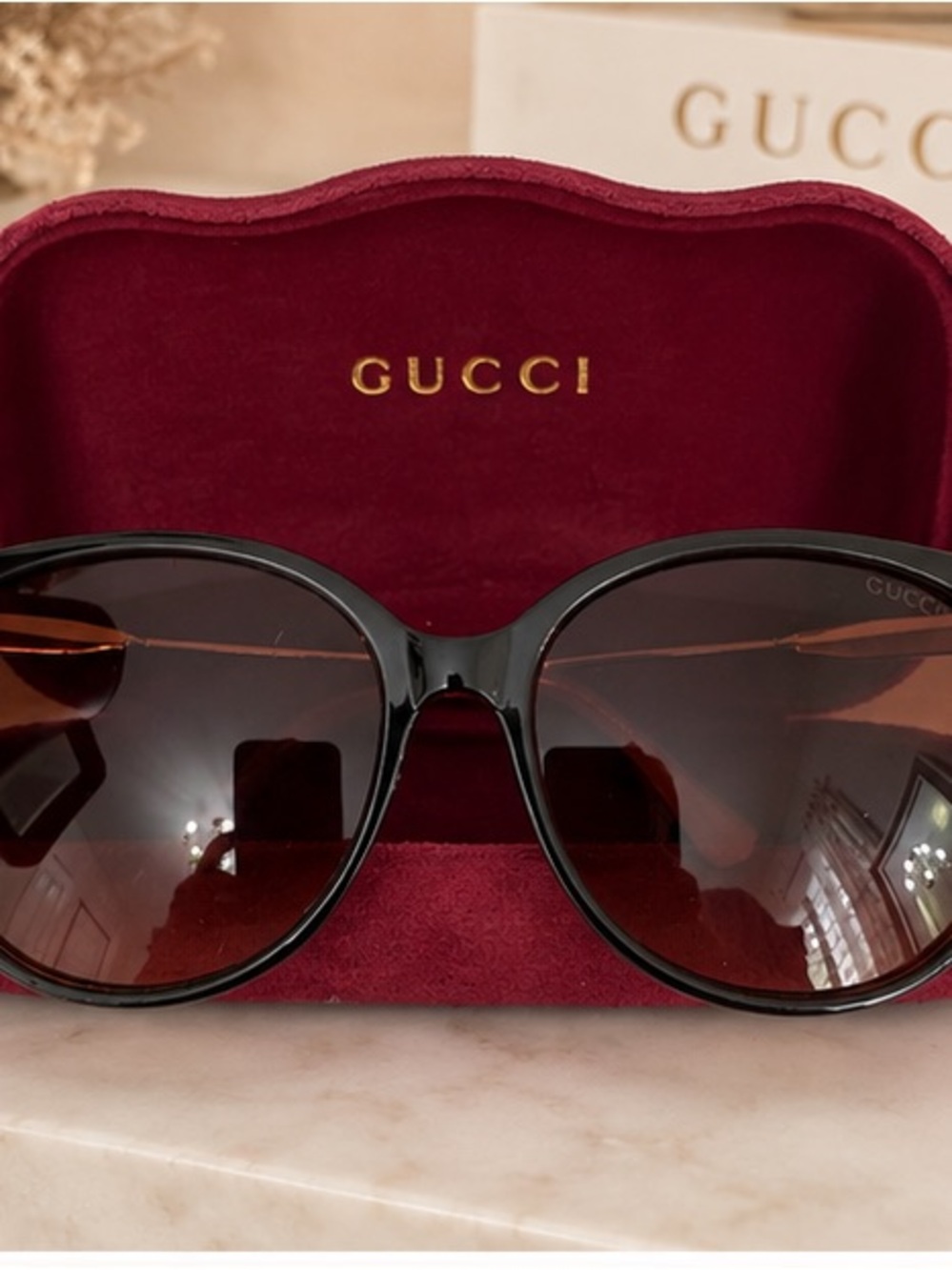 Designer Inspired Oversized Cat Eye Sunglasses Brown Gradient Gold Tone